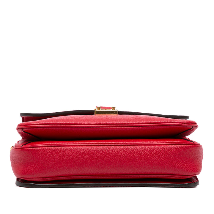 Louis Vuitton Pochette Métis Monogram Empreinte Rouge – vue 3 – GABY PARIS