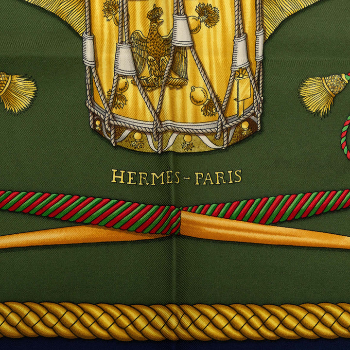 Hermès Les Tambours Foulard 90 Vert – vue 3 – GABY PARIS