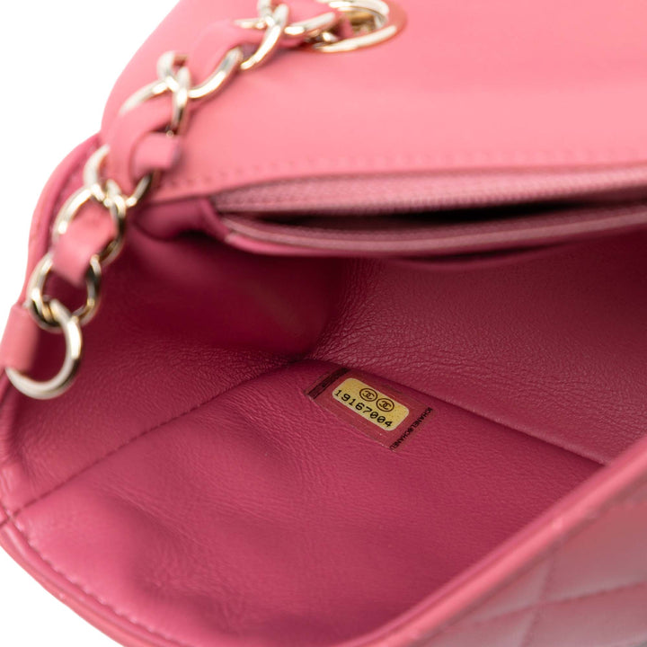 Chanel Mini Rectangular Classic Cuir d’agneau Valentines Heart Charms Simple rabat