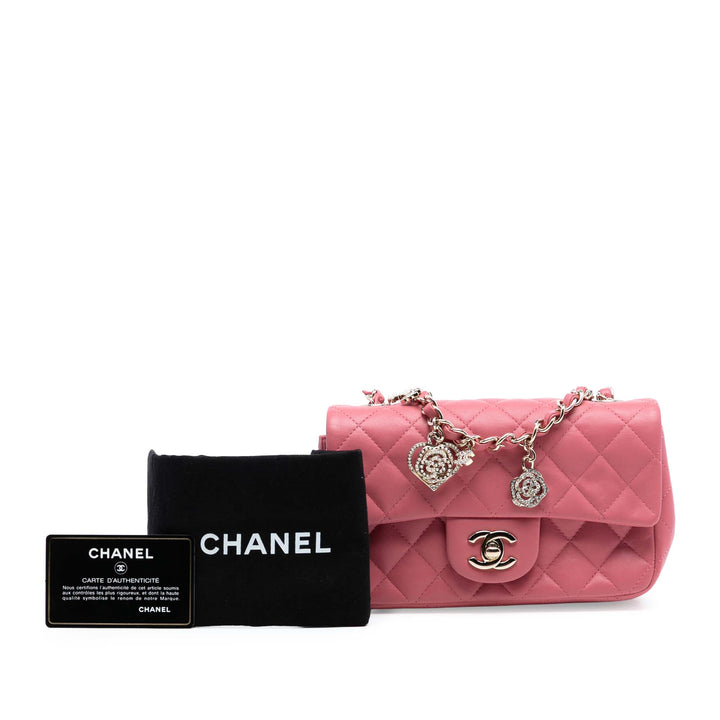 Chanel Mini Rectangular Classic Cuir d’agneau Valentines Heart Charms Simple rabat