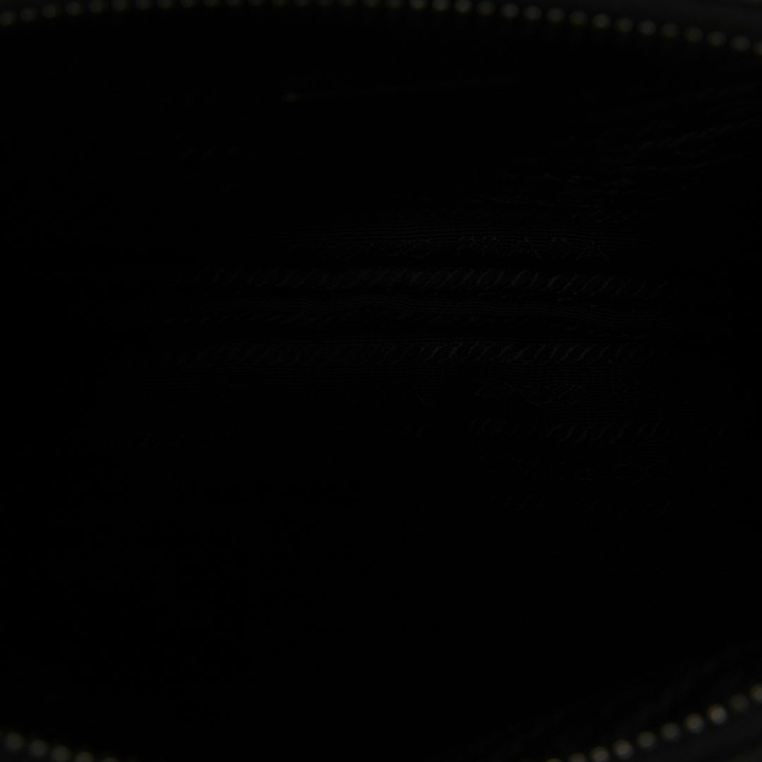 Prada à finitions Re Edition 2005 Sac Mini Saffiano Noir – vue 4 – GABY PARIS