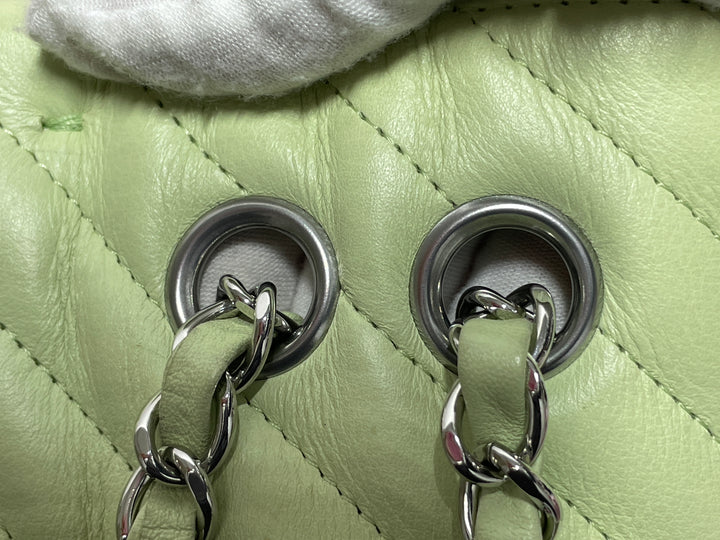 Chanel Small Classic Chevron Cuir d’agneau Double rabat