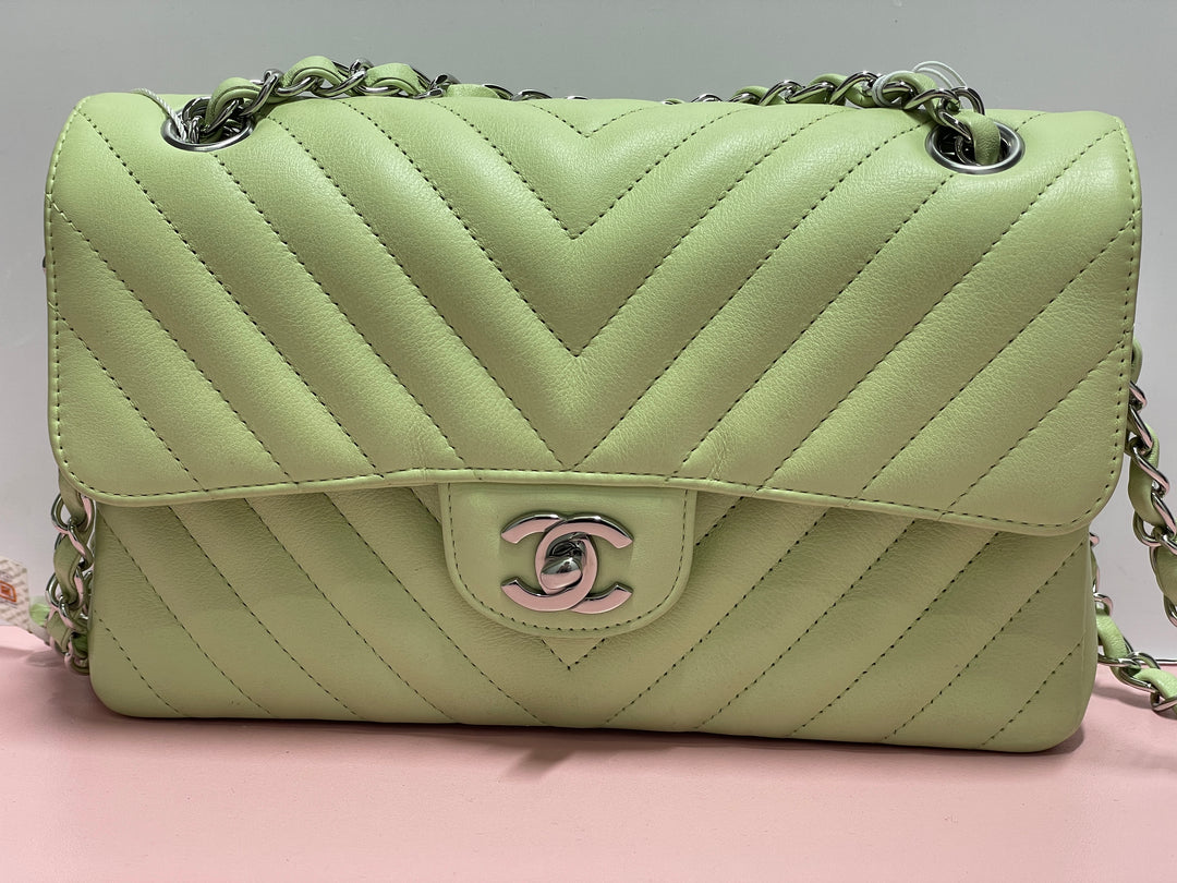 Chanel Small Classic Chevron Cuir d’agneau Double rabat