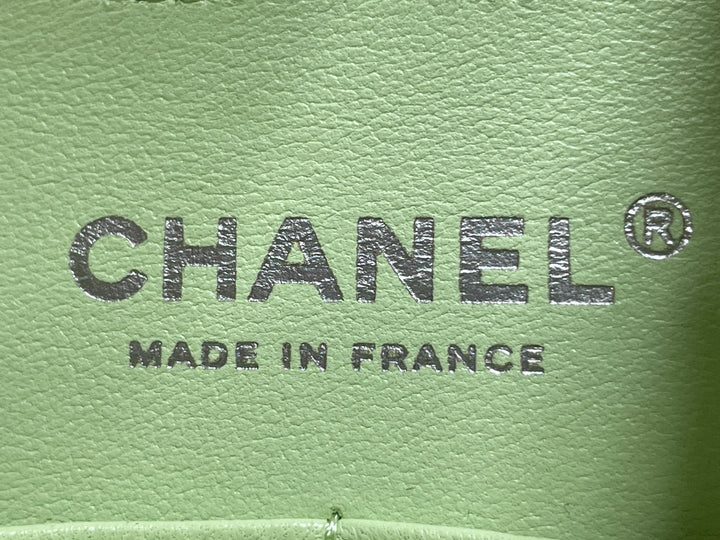 Chanel Small Classic Chevron Cuir d’agneau Double rabat