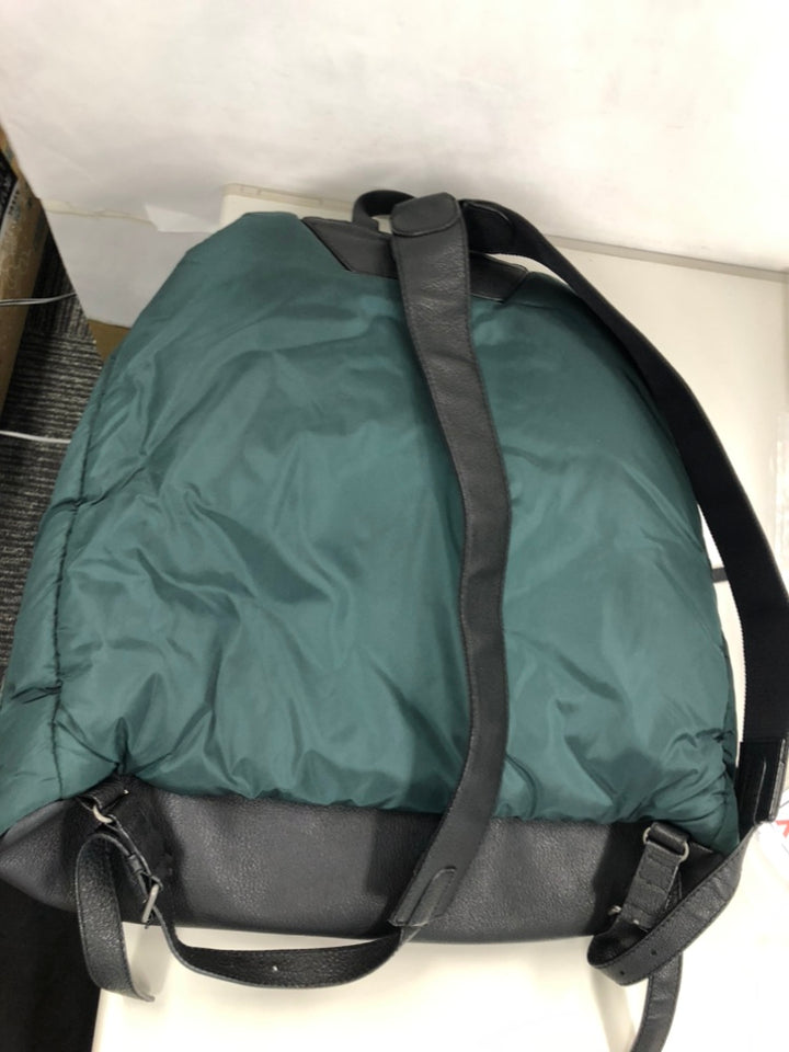 Balenciaga Nylon Motocross Classic Traveler Sac à dos
