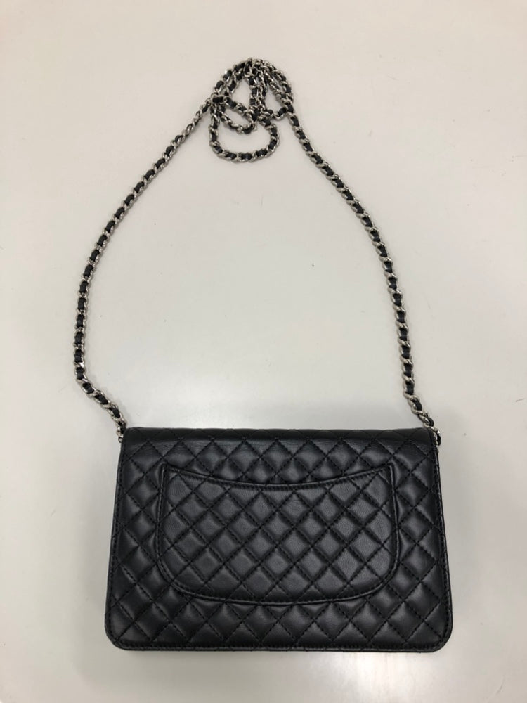 Chanel CC Microquilted Cuir d’agneau Wallet on Chain