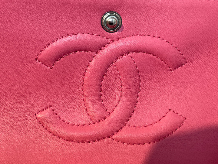 Chanel Medium Classic Tweed Beaded Flower Double rabat