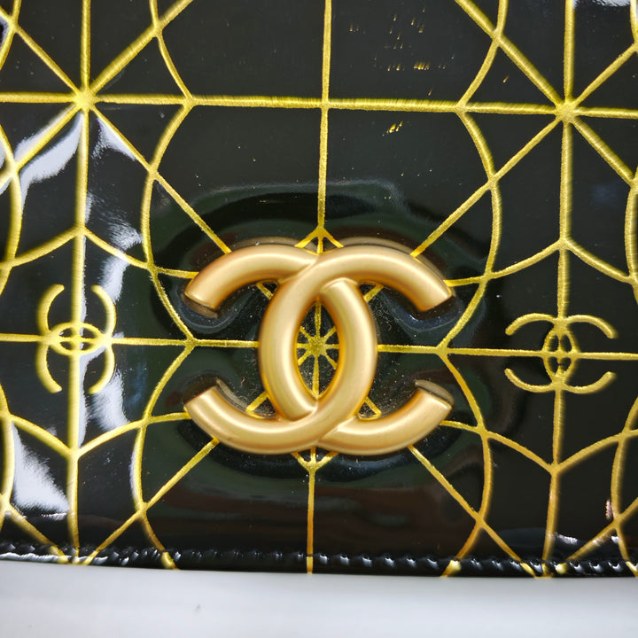 Chanel Paris Moscou Vinyl Moujik Pochette avec chaîne