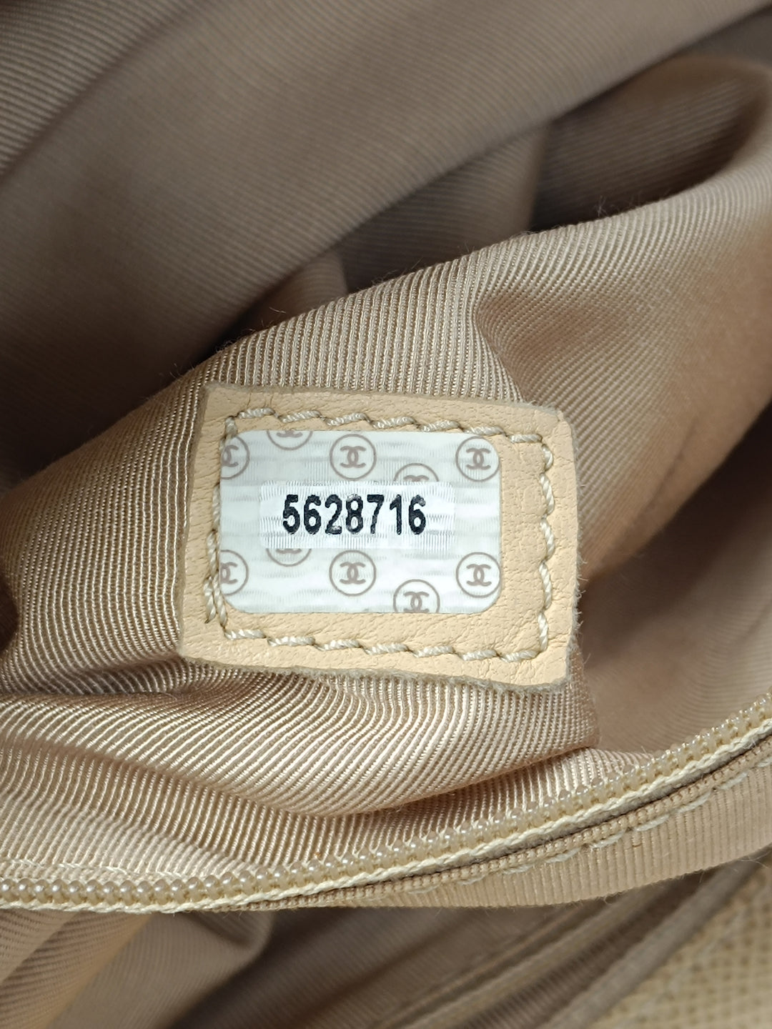 Chanel Cuir de veau grainé Tortoise anse supérieure Cabas