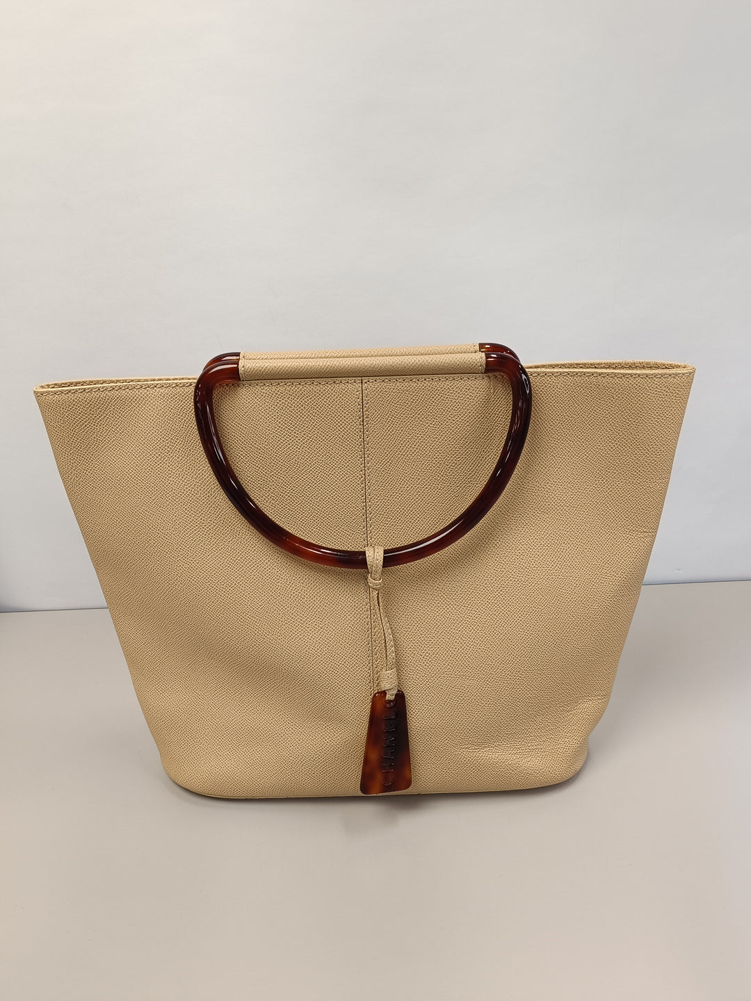 Chanel Cuir de veau grainé Tortoise anse supérieure Cabas