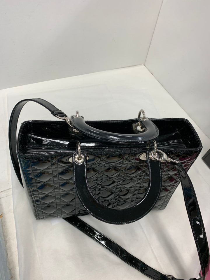 Dior Large Cuir verni Cannage Lady Dior