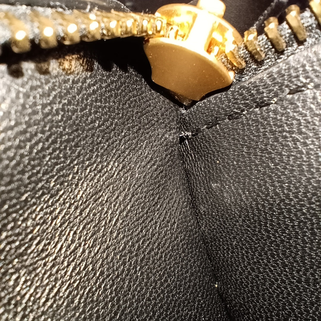 Valentino Medium Cuir Vlogo Chain Sac bandoulière