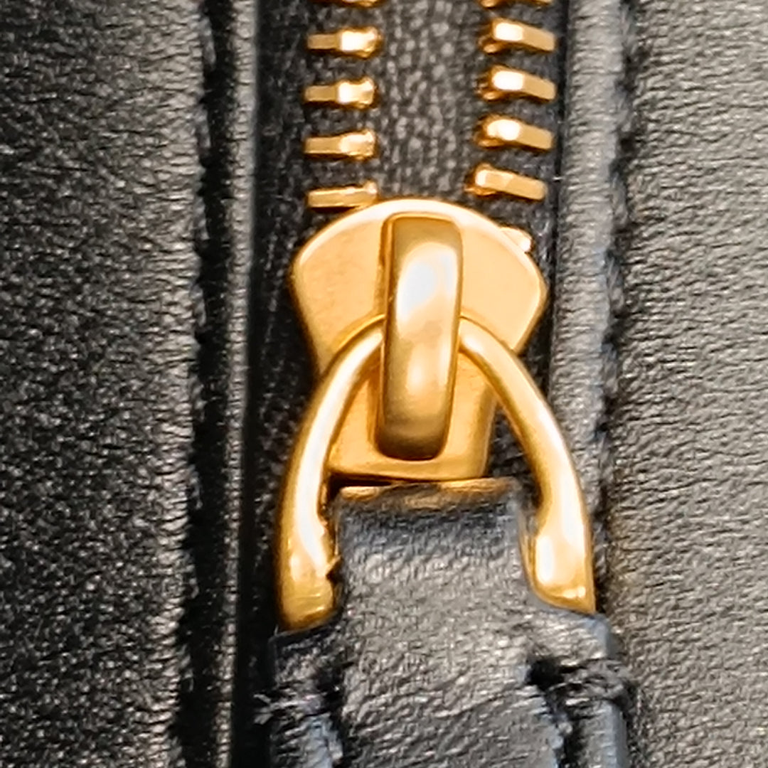 Valentino Medium Cuir Vlogo Chain Sac bandoulière