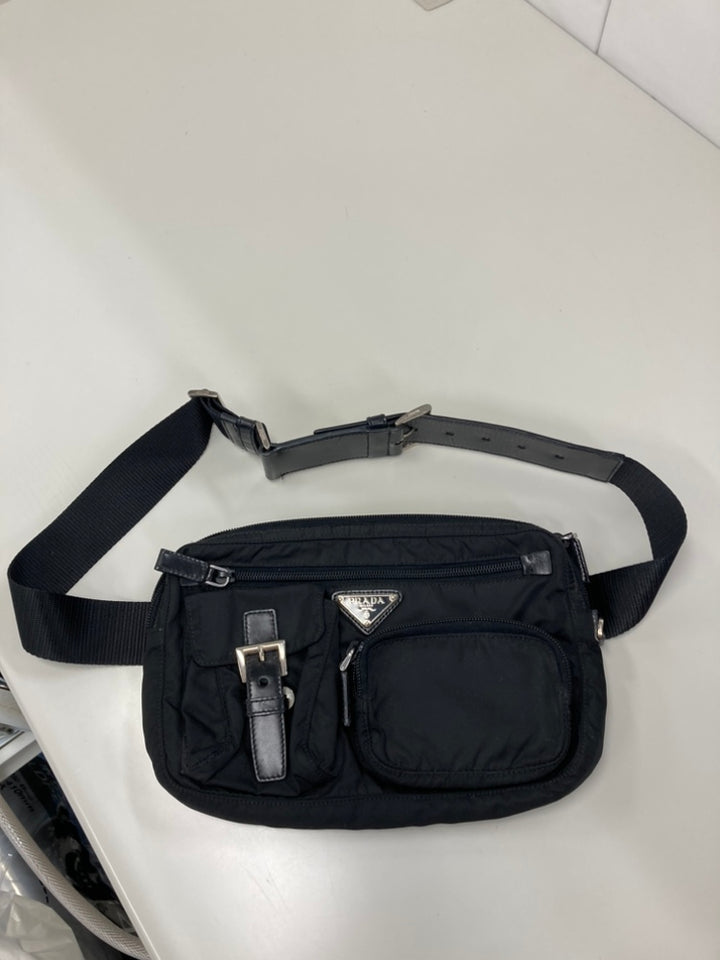 Prada Tessuto Multi Pocket Sac ceinture