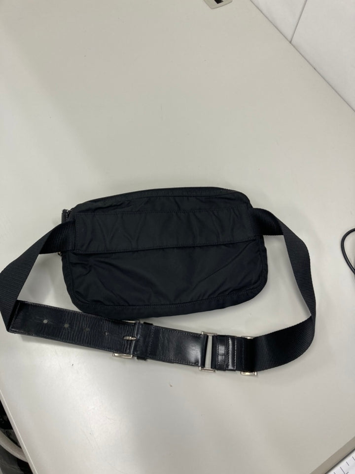 Prada Tessuto Multi Pocket Sac ceinture