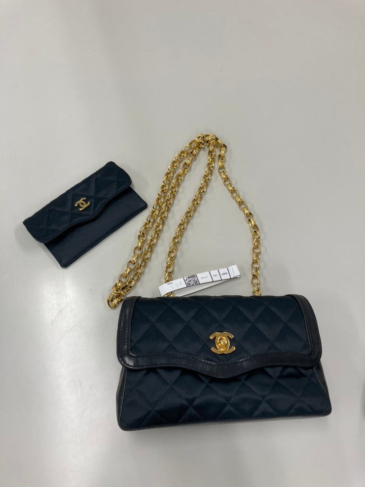 Chanel CC Matelassé Satin Bijoux Chain Simple rabat