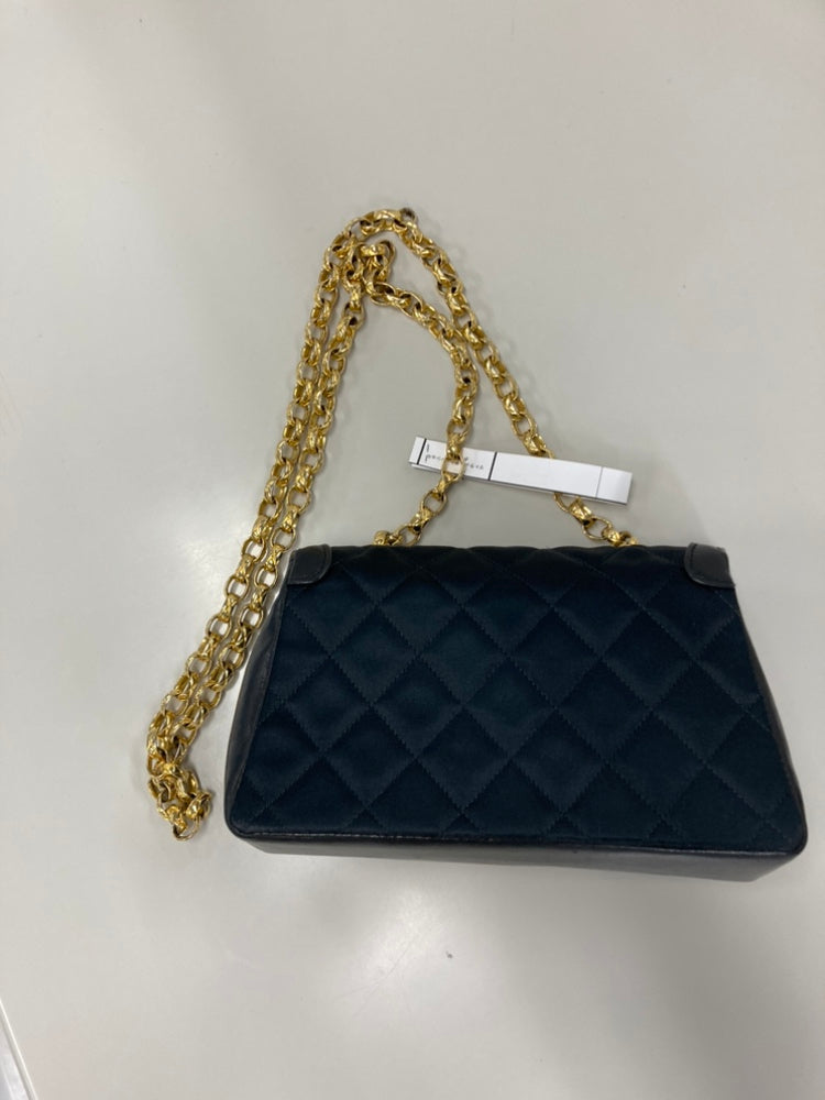 Chanel CC Matelassé Satin Bijoux Chain Simple rabat
