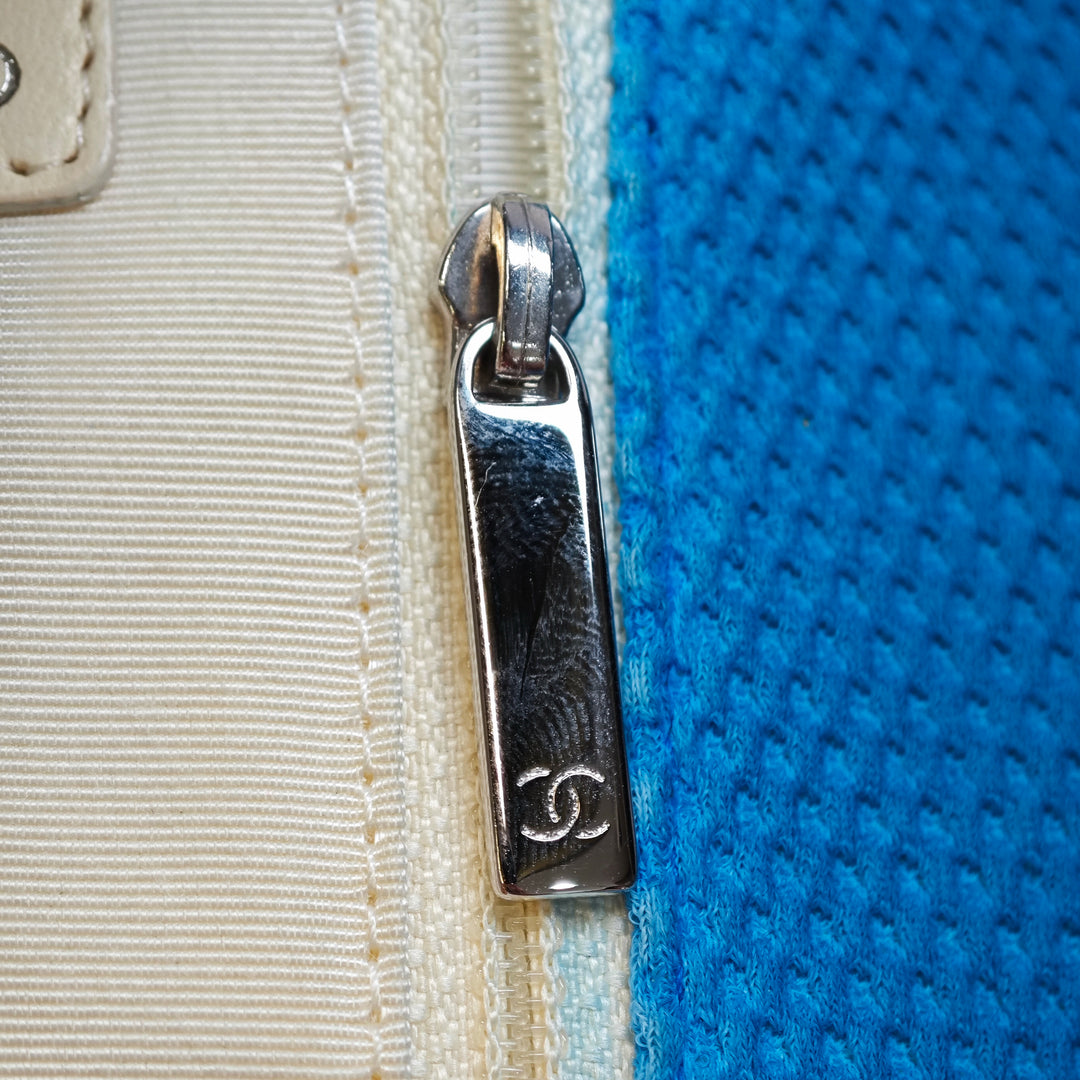 Chanel Medium Matelassé perforé Jersey Simple rabat