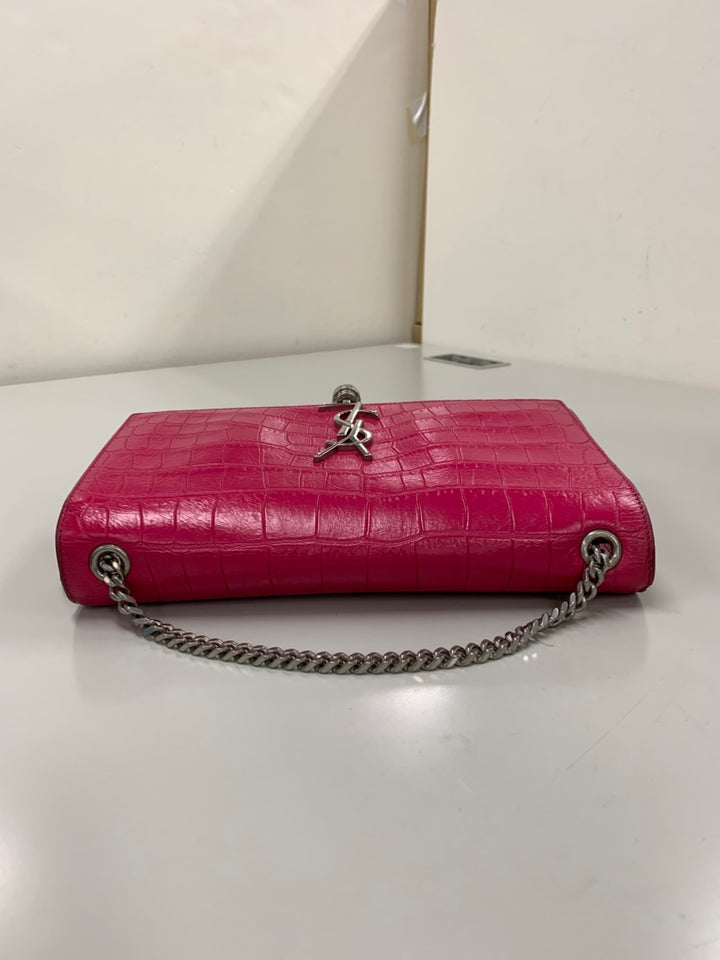 Saint Laurent Medium Croc embossé Cuir Kate Pompon Sac porté croisé