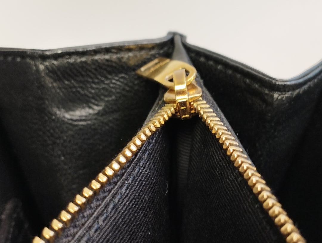 Saint Laurent Quilted Calfskin Victoire Chain Crossbody Bag