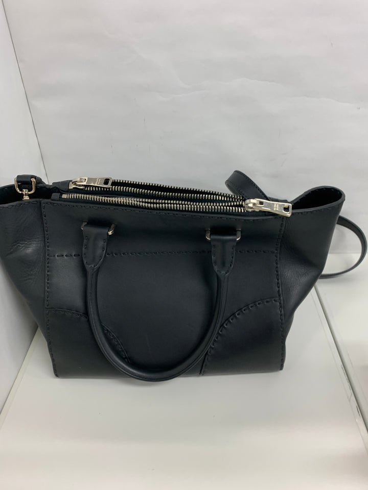 Prada Small City Veau Surpiqué Twin Pocket Sac