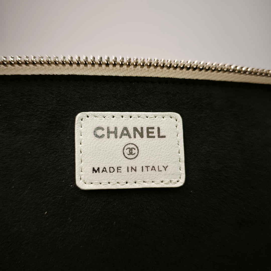 Chanel Large Matelassé Cuir d’agneau anse supérieure Jewelry Boîte avec chaîne