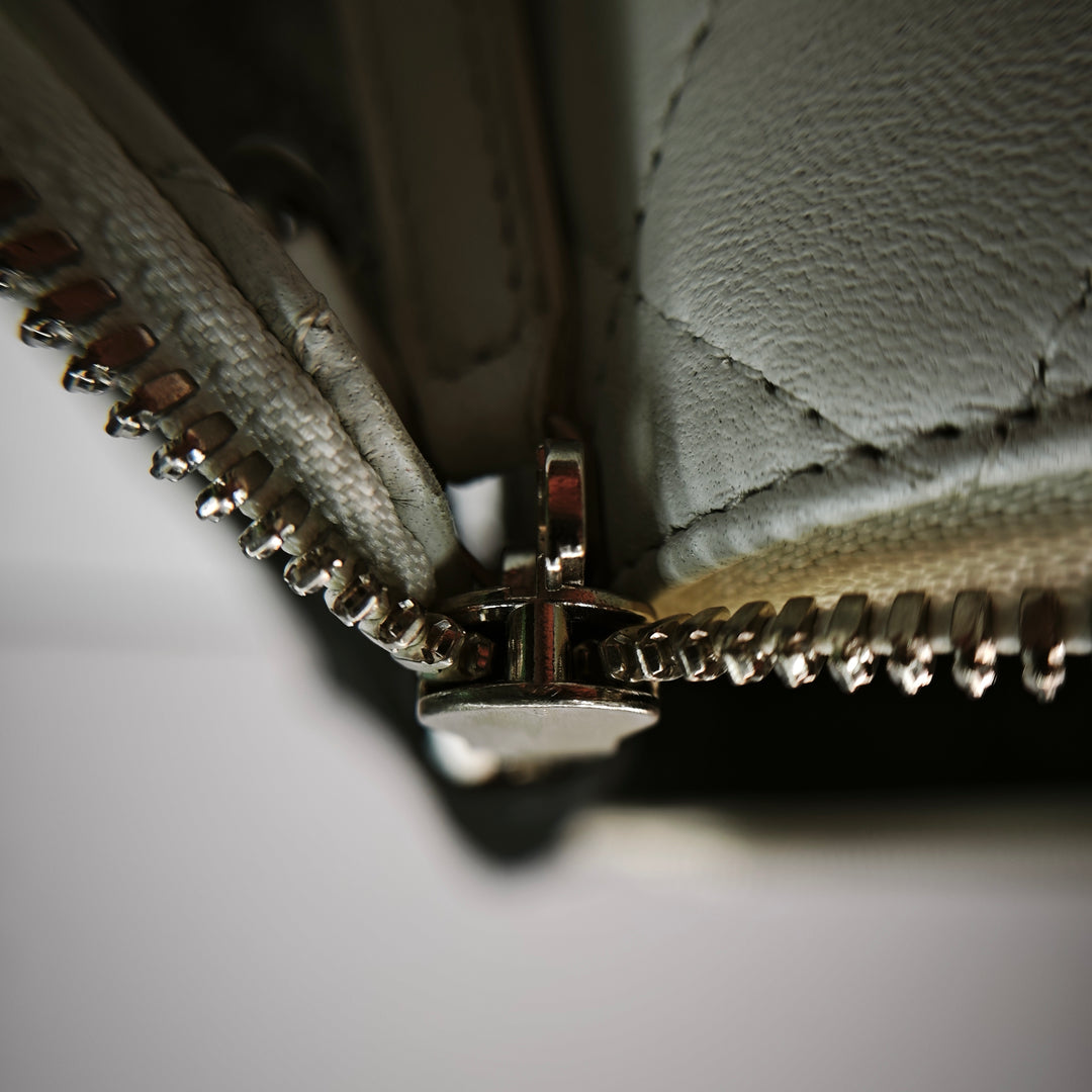 Chanel Large Matelassé Cuir d’agneau anse supérieure Jewelry Boîte avec chaîne