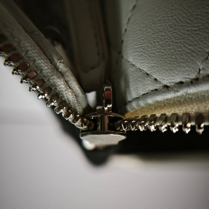 Chanel Large Matelassé Cuir d’agneau anse supérieure Jewelry Boîte avec chaîne