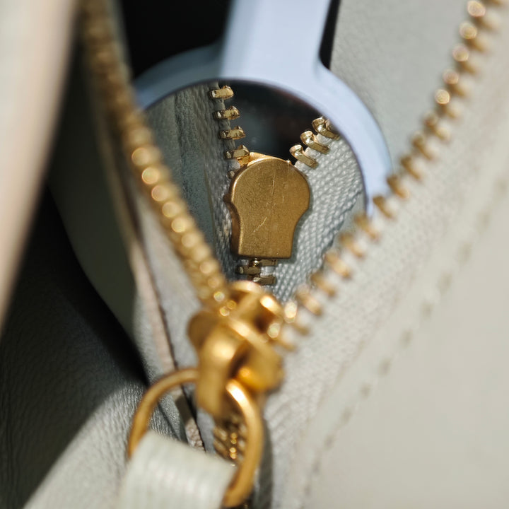 Celine Small Cuir de veau Classic Boîte