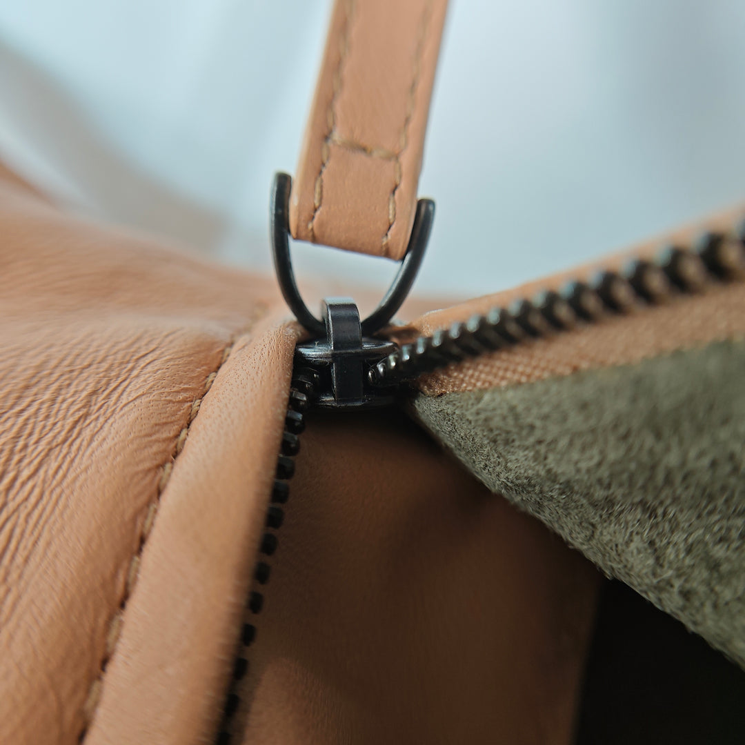 Bottega Veneta Nappa embossé Intrecciato Turn Lock Pochette
