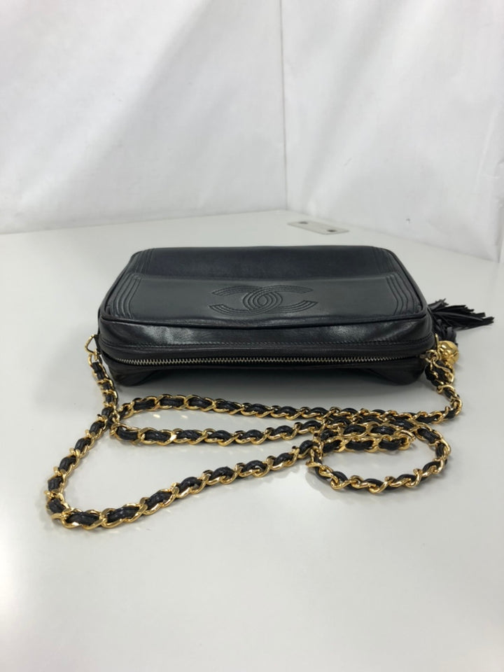 Chanel CC Surpiqué Cuir d’agneau Pompon à rabat Sac porté croisé