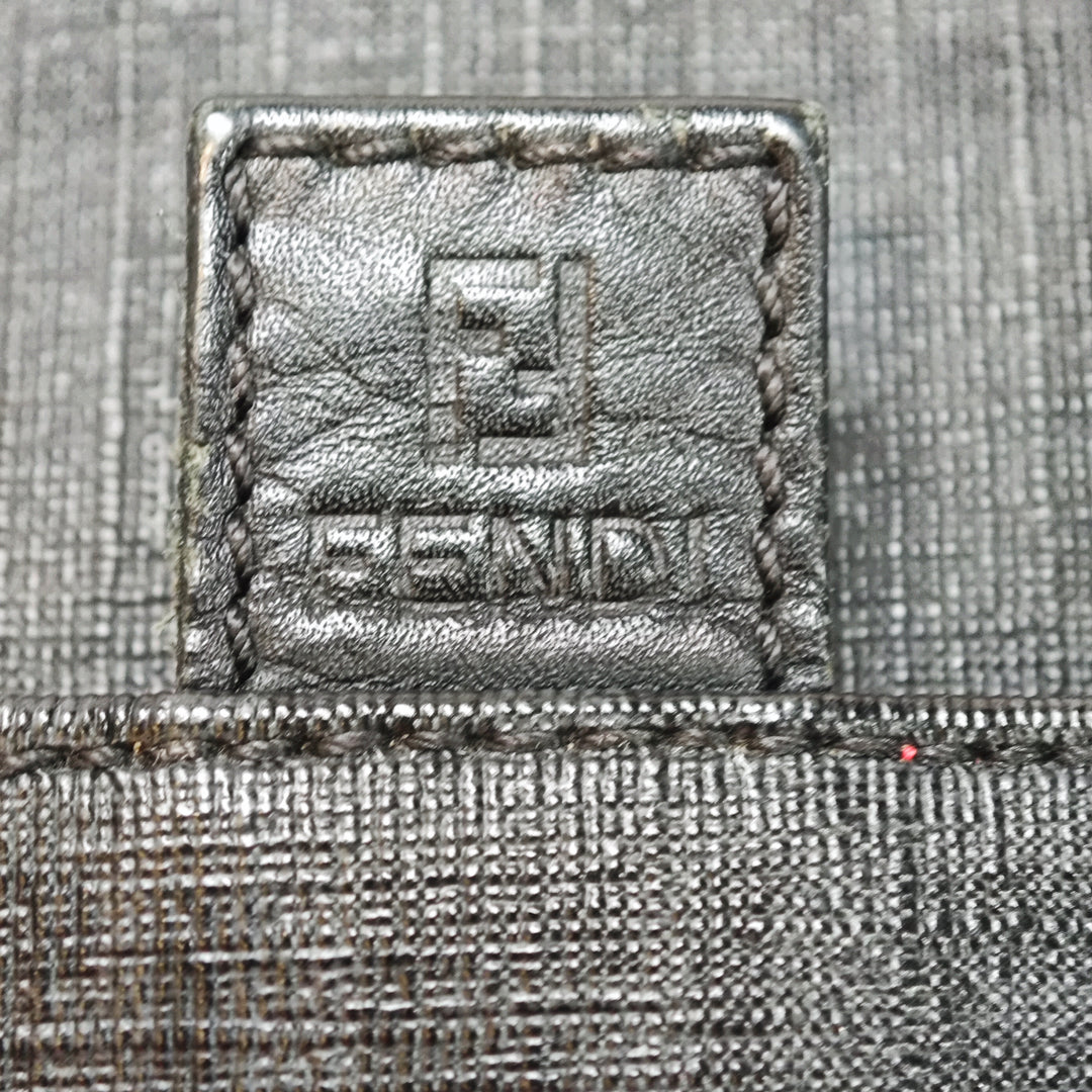Fendi Zucchino Coated Toile Charm Zip Sac porté croisé