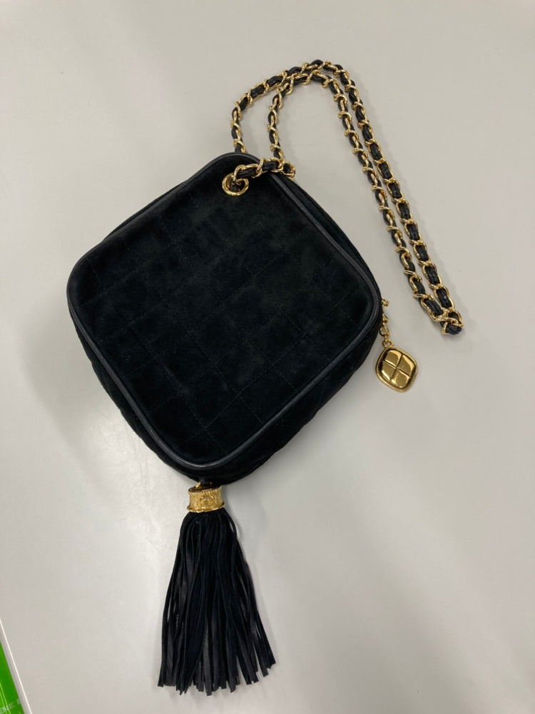 Chanel CC Matelassé Daim Diamon Pompon Sac