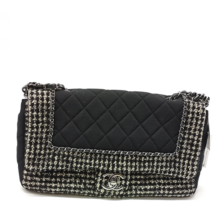 Chanel Jumbo CC Matelassé Jersey et Tweed Chain à rabat