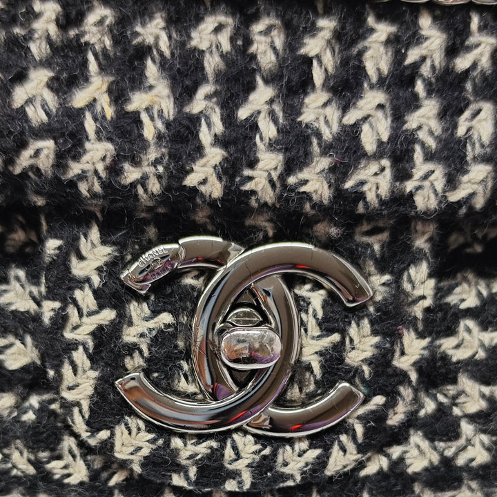 Chanel Jumbo CC Matelassé Jersey et Tweed Chain à rabat