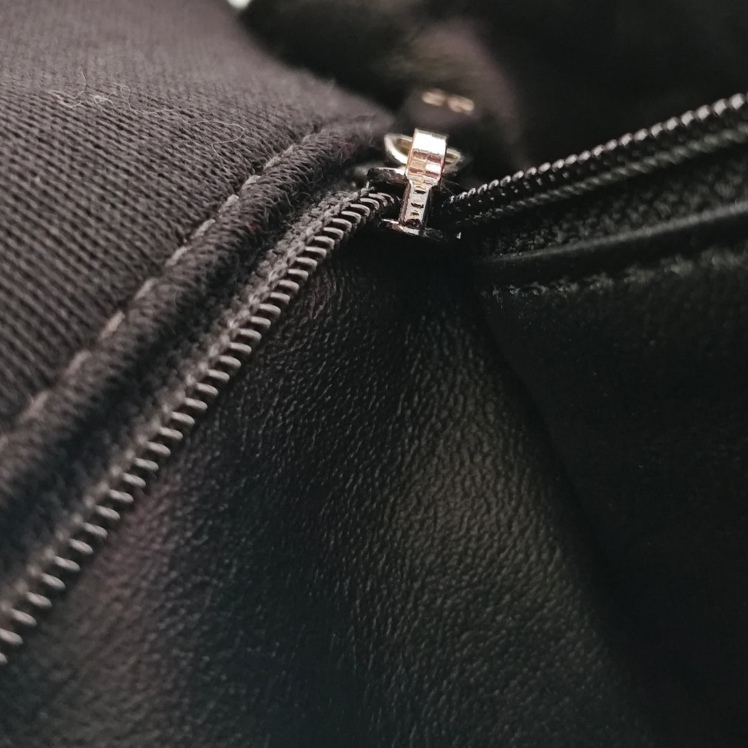 Chanel Jumbo CC Matelassé Jersey et Tweed Chain à rabat