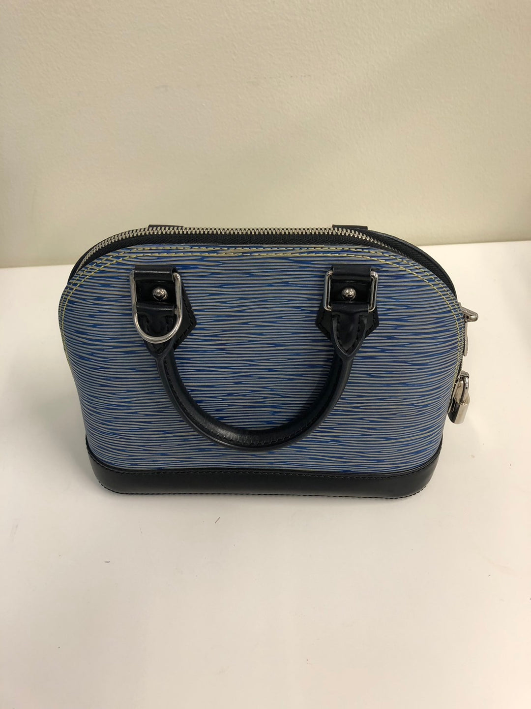 Louis Vuitton Epi Jean Alma BB
