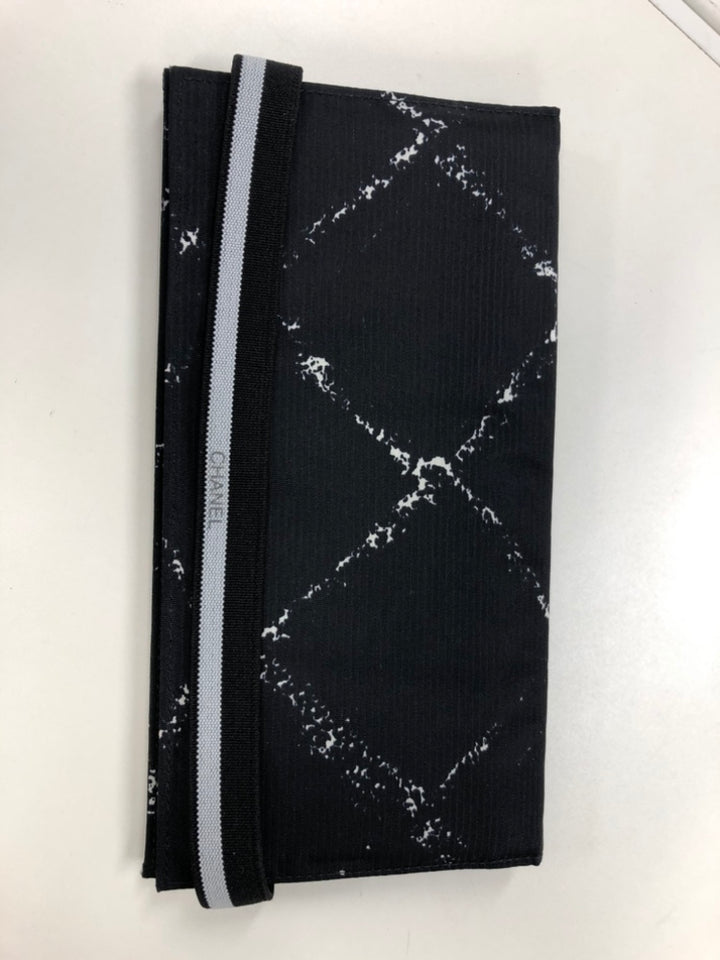 Chanel Old Travel Line Nylon Bifold Portefeuille long