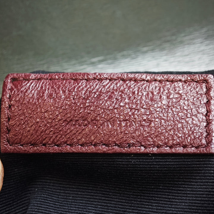 Saint Laurent Smooth Cuir de veau Monogram Cassandra Clasp Sac