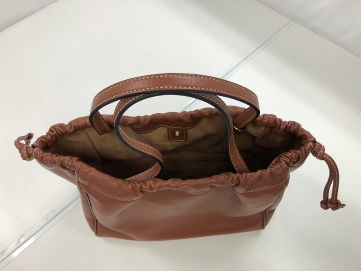 Celine Small Cuir de veau Cuir Triomphe Cabas Drawstring Sac