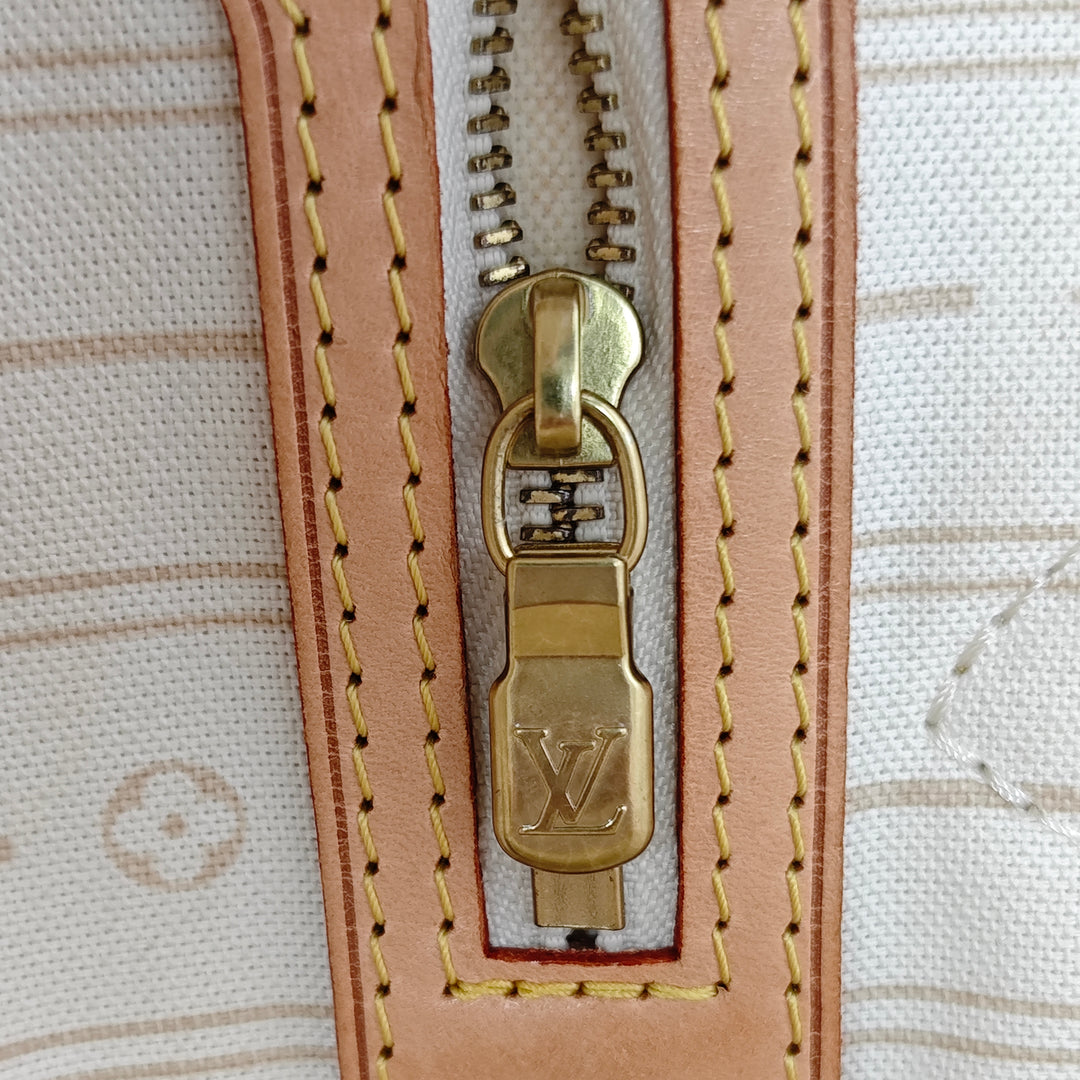 Louis Vuitton Damier Azur Neverfull PM