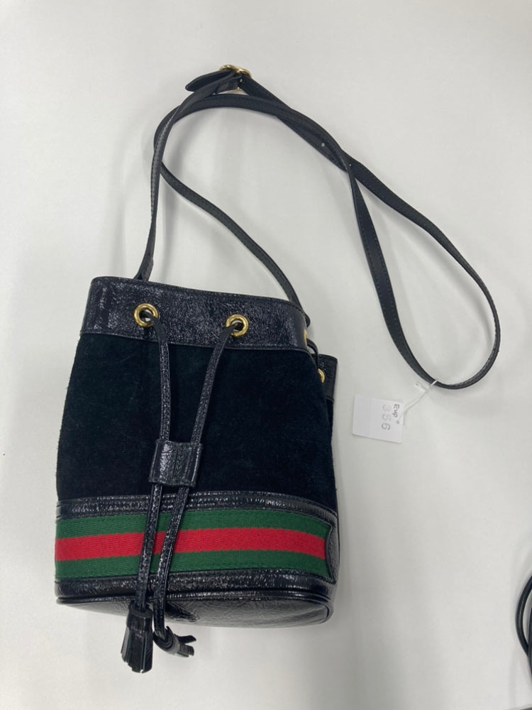 Gucci Mini Daim et Cuir verni Web Ophidia Bucket Sac