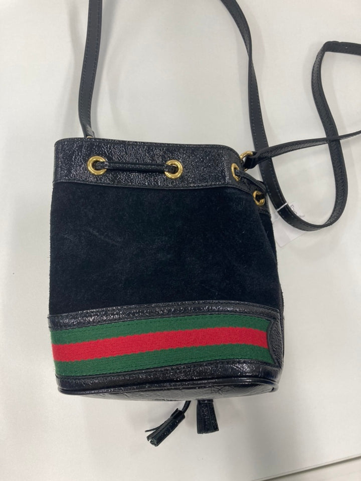 Gucci Mini Daim et Cuir verni Web Ophidia Bucket Sac