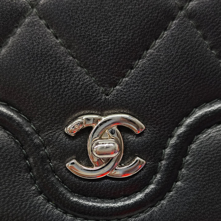 Chanel CC Matelassé Cuir d’agneau Wallet on Chain