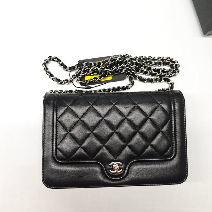 Chanel CC Matelassé Cuir d’agneau Wallet on Chain