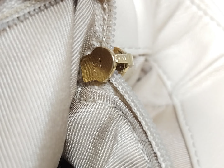 Chanel Medium Cuir d’agneau 19 à rabat