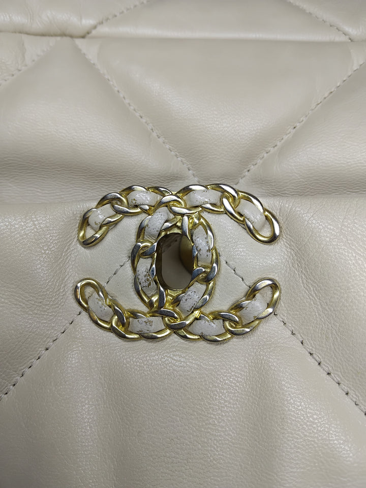 Chanel Medium Cuir d’agneau 19 à rabat