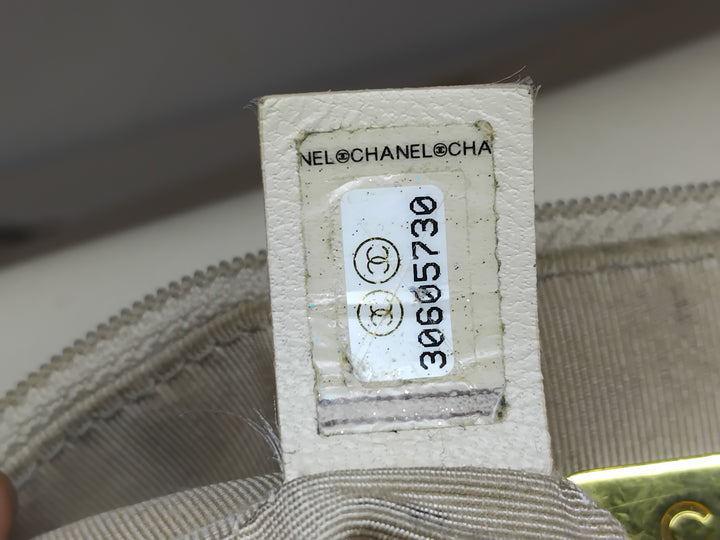 Chanel Medium Cuir d’agneau 19 à rabat
