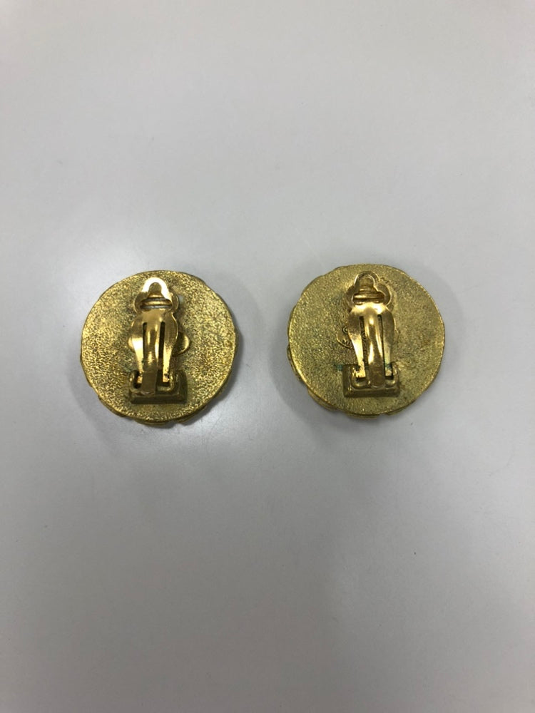 Chanel CC plaqué Émail Rond Clip On Boucles d’oreilles