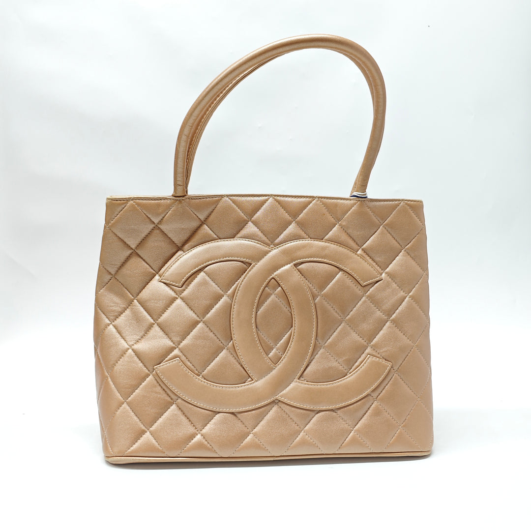 Chanel Cuir d’agneau Medallion Cabas